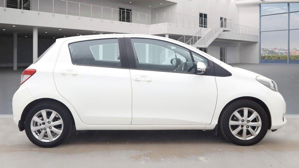 Used Toyota Yaris 2012 for sale - 76499182: Photo 5