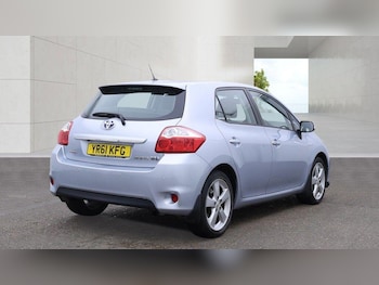 Used Toyota Auris 2011 for sale - 79496126: Photo
