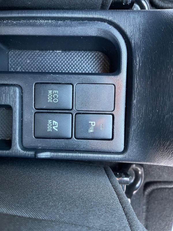 Used Toyota Yaris 2013 for sale - 75402414: Photo 13