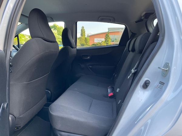 Used Toyota Yaris 2013 for sale - 75402414: Photo 16