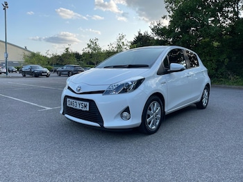 Used Toyota Yaris 2013 for sale - 75402414: Photo