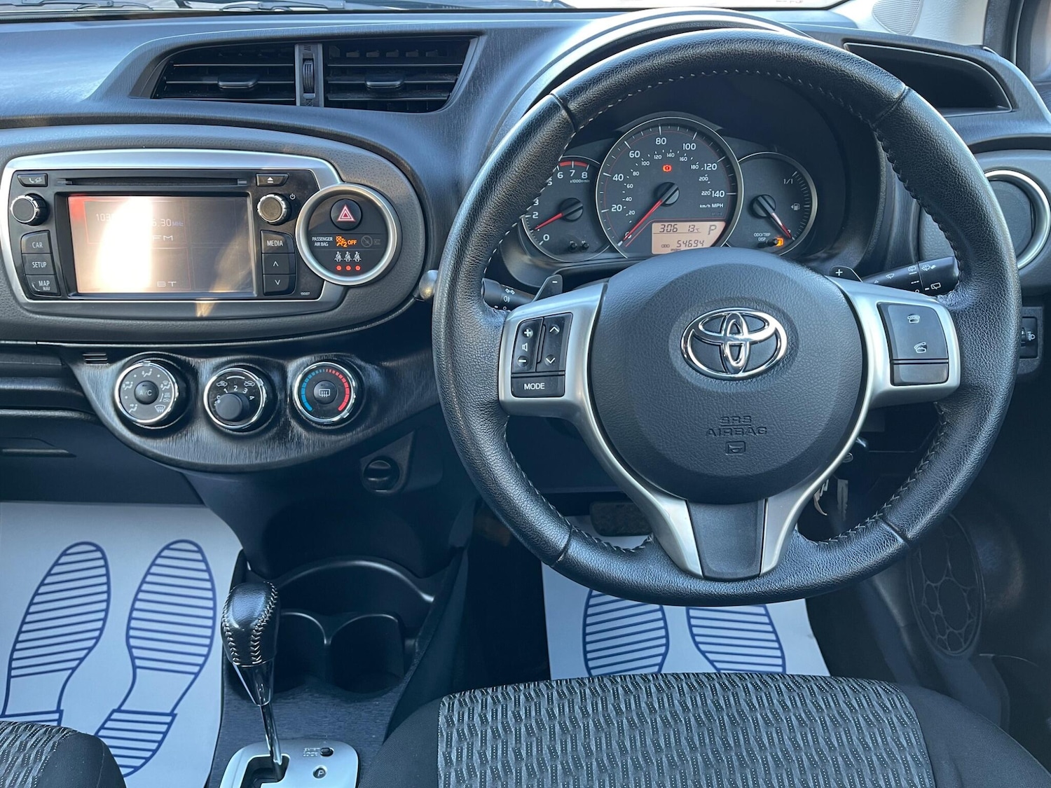 Used Toyota Yaris 2013 for sale - 76499178: Photo 10