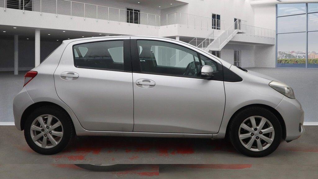 Used Toyota Yaris 2013 for sale - 76499178: Photo 4