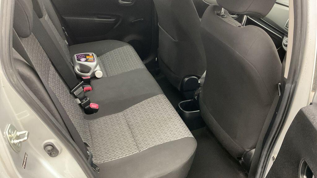 Used Toyota Yaris 2013 for sale - 76499178: Photo 7