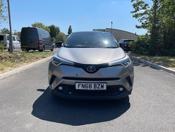 Used Toyota C-HR 2018 for sale - 79181117: Photo