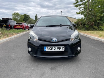 Used Toyota Yaris 2012 for sale - 79268356: Photo