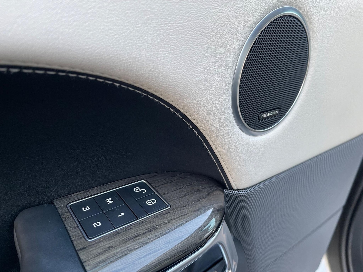 Used Land Rover Range Rover Sport 2019 for sale - 77637795: Photo 15