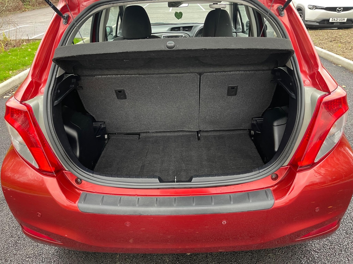 Used Toyota Yaris for sale - 76727493: Photo 17