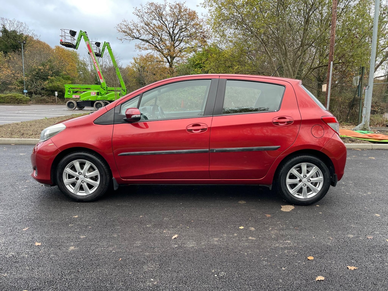 Used Toyota Yaris for sale - 76727493: Photo 18