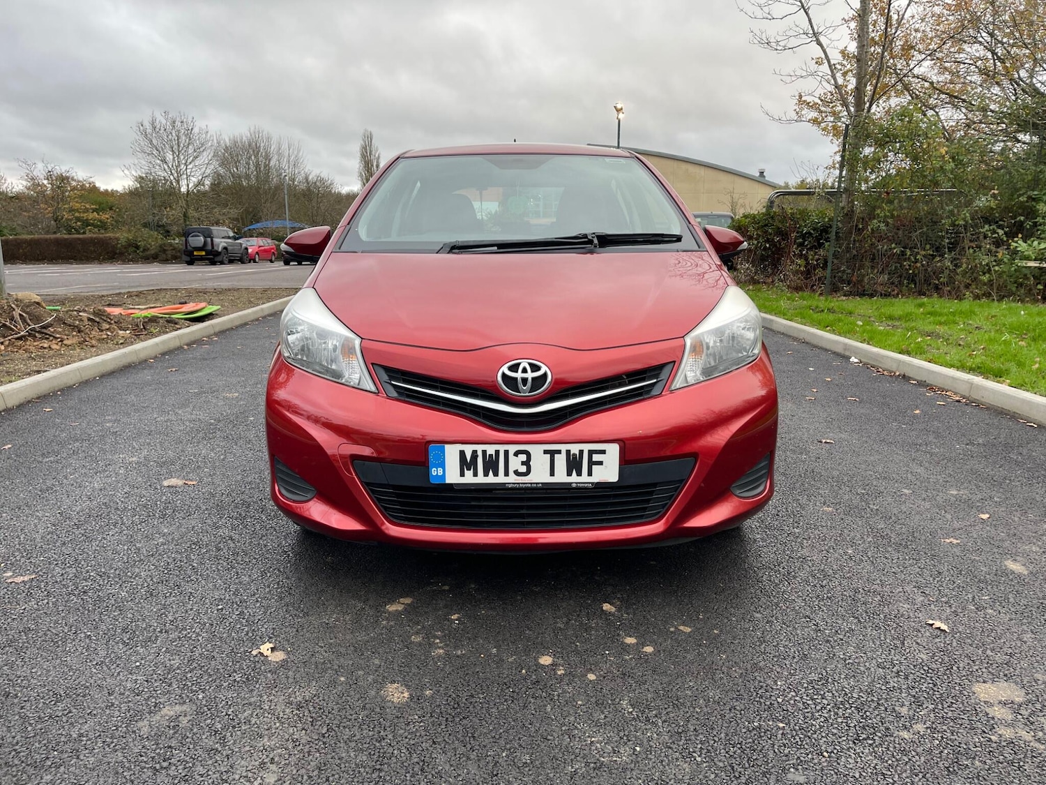 Used Toyota Yaris for sale - 76727493: Photo 2