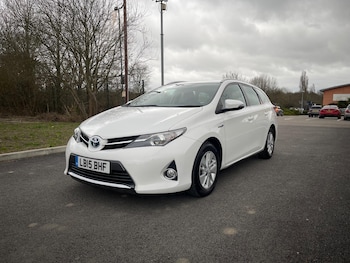 Used Toyota Auris 2015 for sale - 77704730: Photo