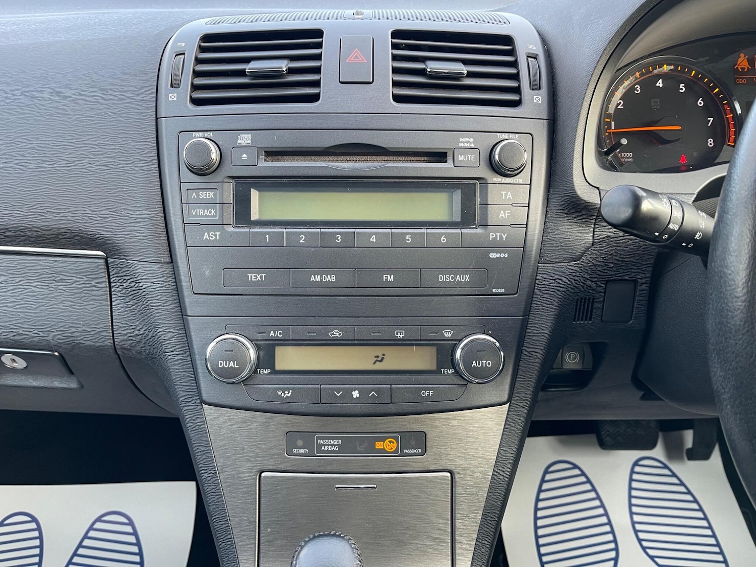 Used Toyota Avensis 2009 for sale - 77537713: Photo 11