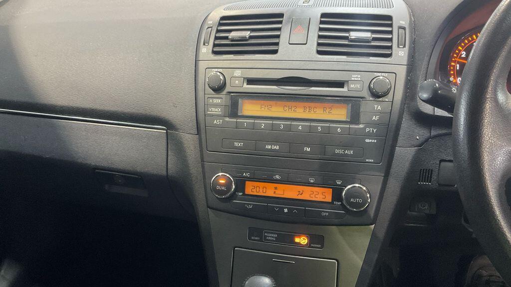 Used Toyota Avensis 2009 for sale - 77537713: Photo 9