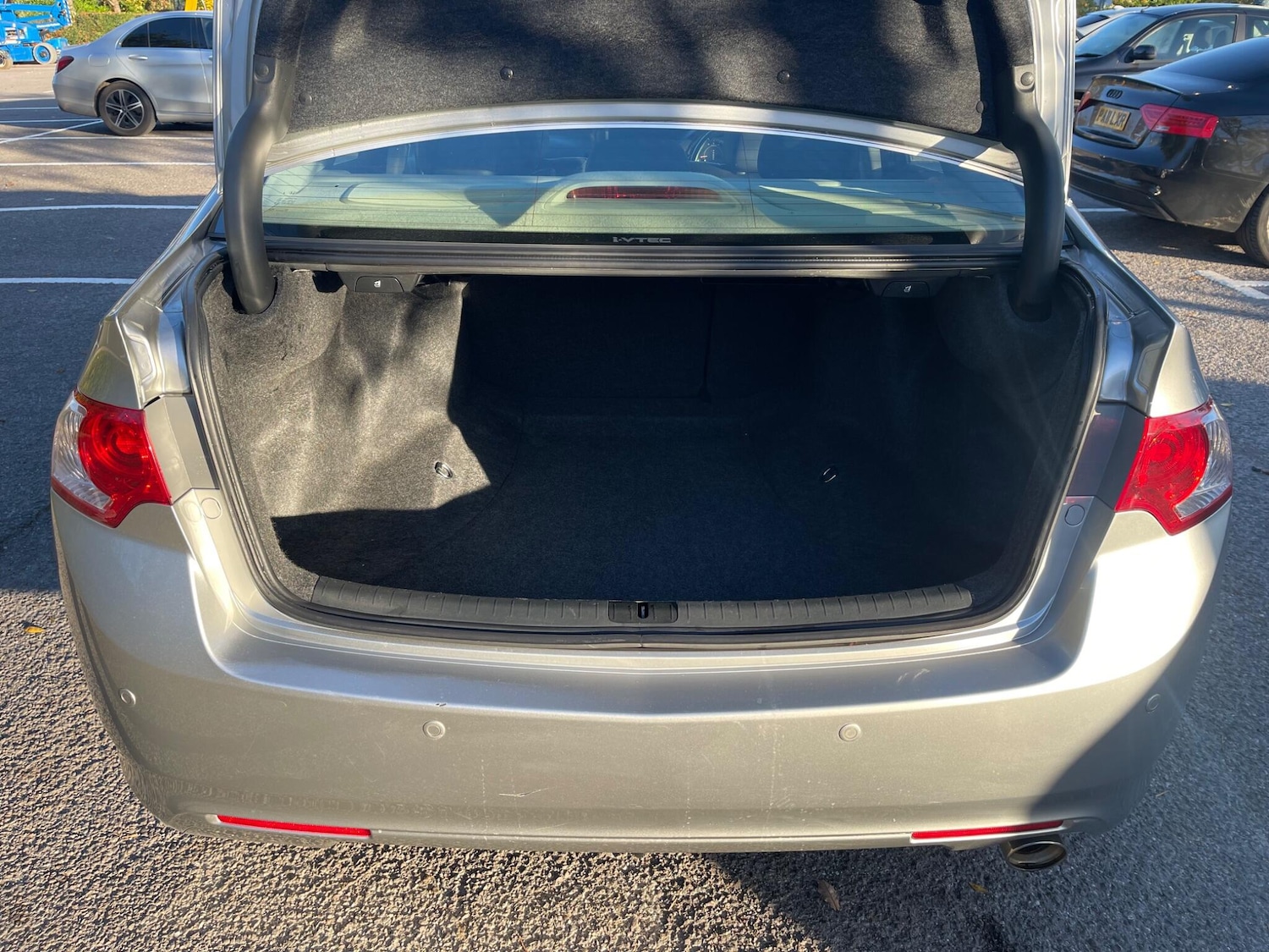 Used Honda Accord 2009 for sale - 76378003: Photo 18