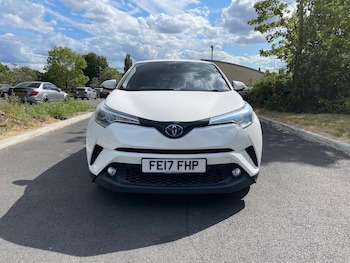 Used Toyota C-HR 2017 for sale - 79374149: Photo