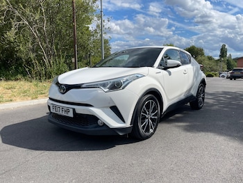 Used Toyota C-HR 2017 for sale - 79374149: Photo