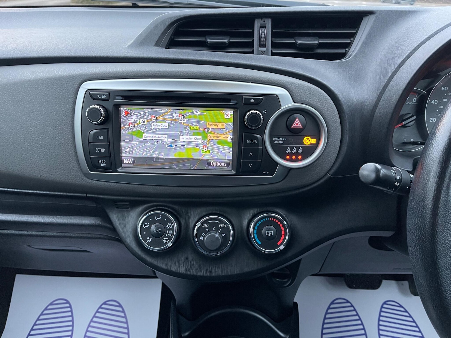 Used Toyota Yaris 2012 for sale - 77119898: Photo 10