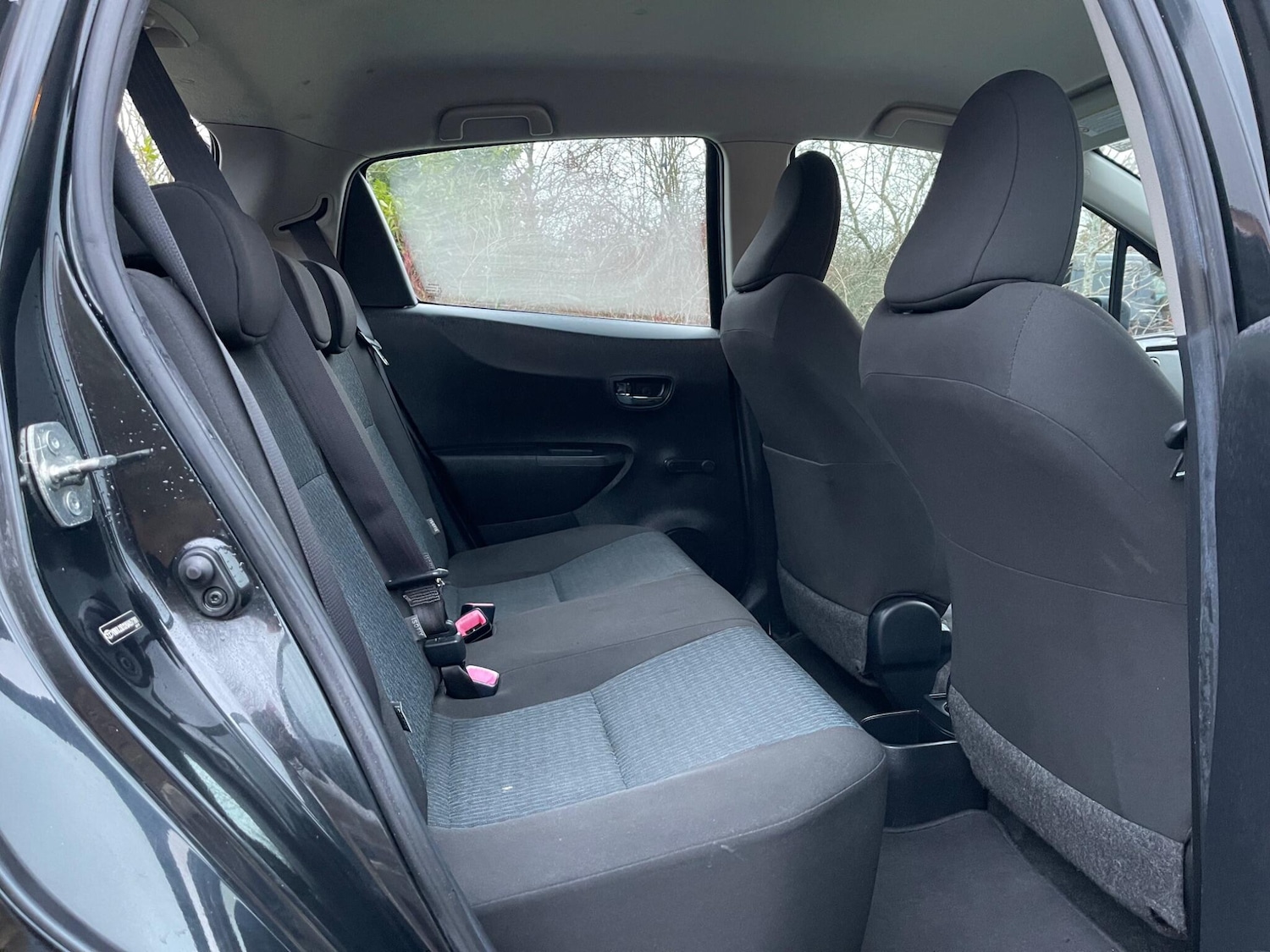 Used Toyota Yaris 2012 for sale - 77119898: Photo 16