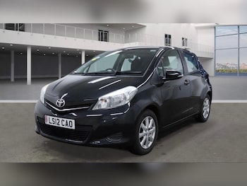 Used Toyota Yaris 2012 for sale - 77119898: Photo
