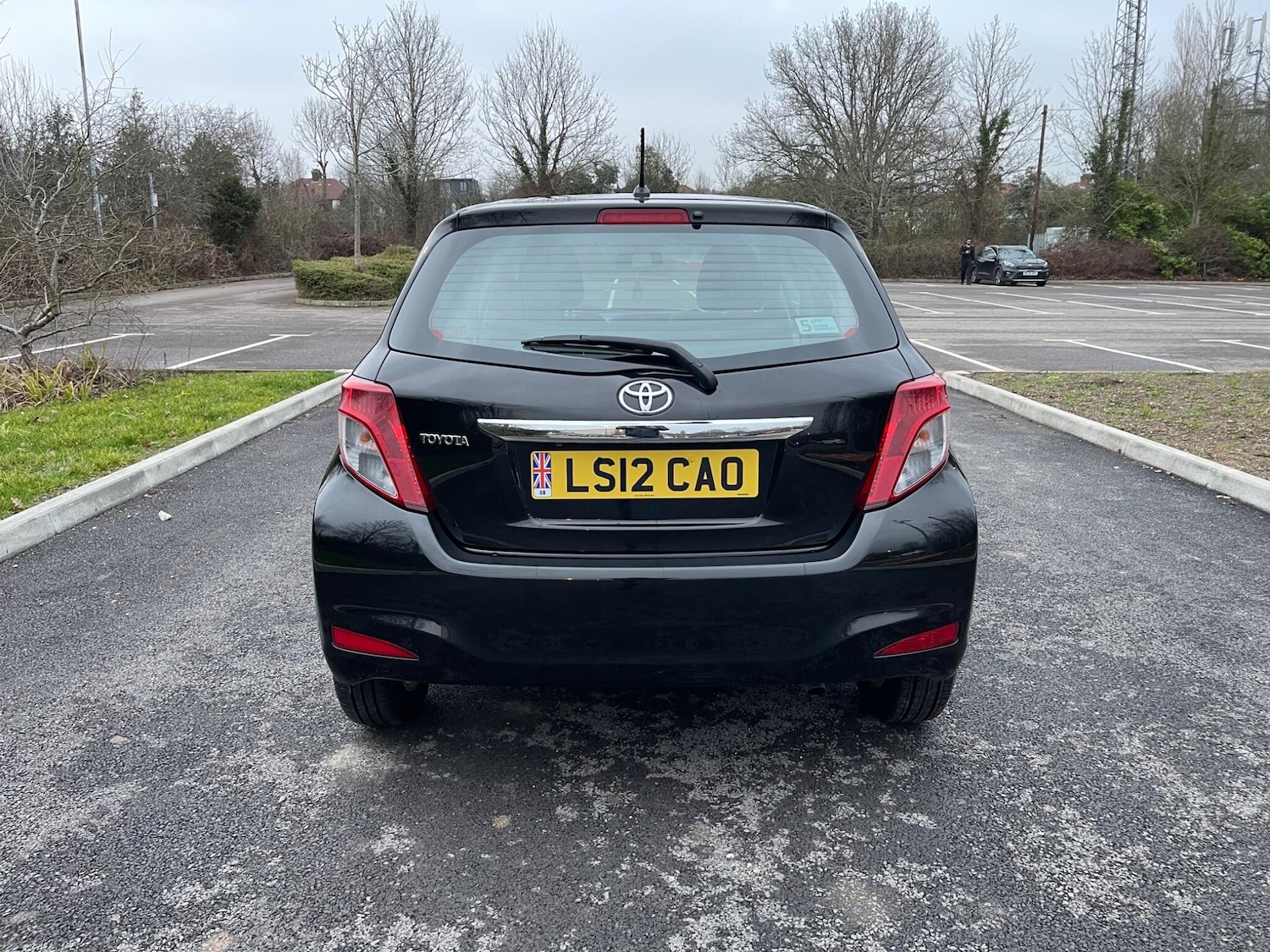 Used Toyota Yaris 2012 for sale - 77119898: Photo 5