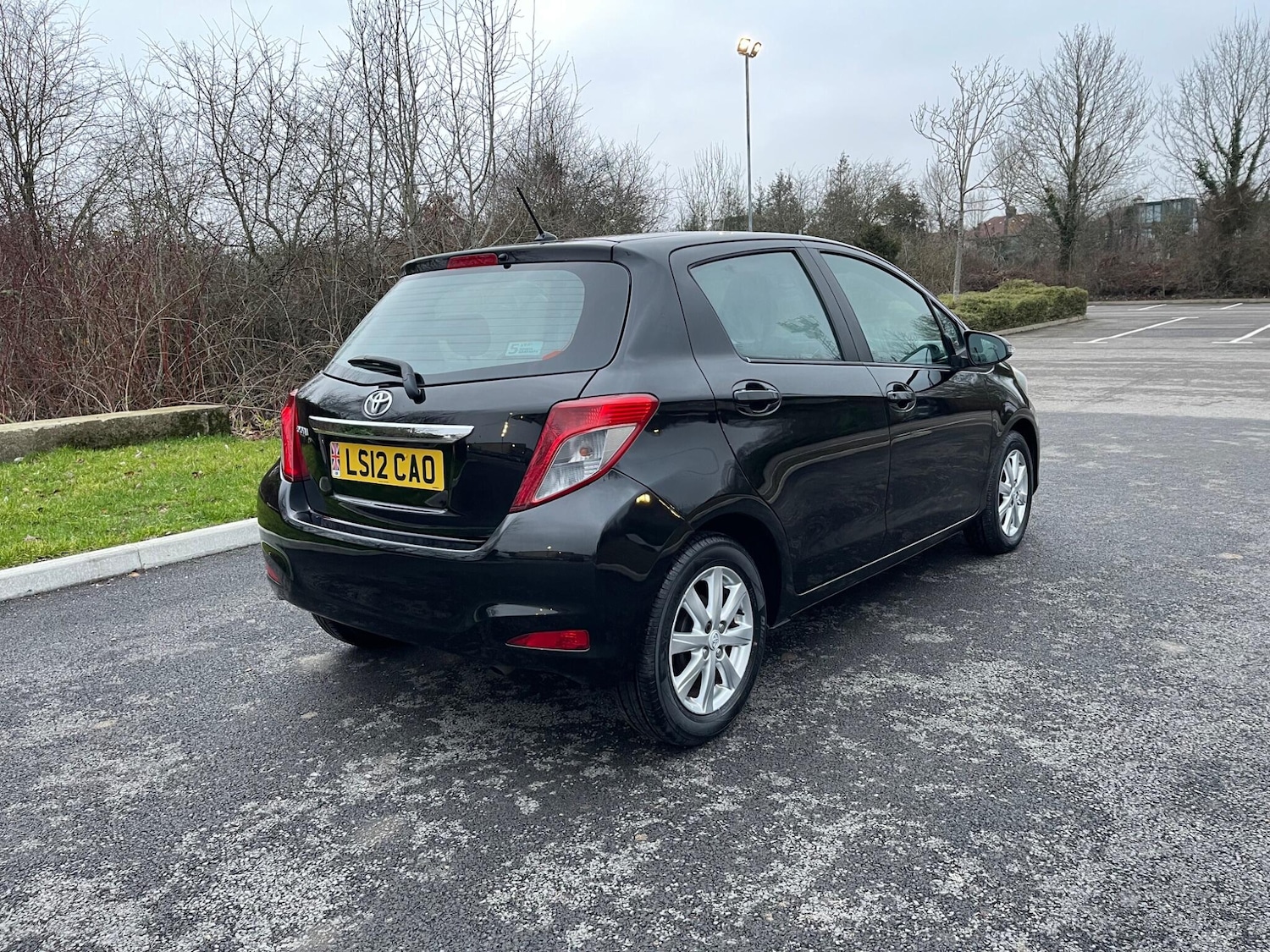 Used Toyota Yaris 2012 for sale - 77119898: Photo 6