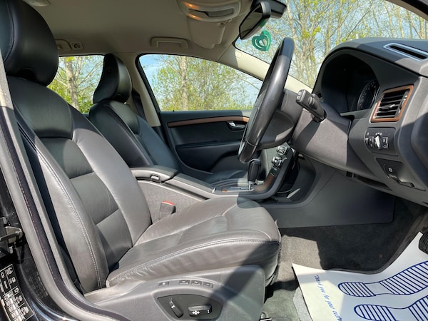 Used Volvo V70 2007 for sale - 75401043: Photo 13