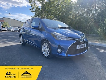 Used Toyota Yaris 2015 for sale - 79453568: Photo