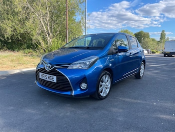 Used Toyota Yaris 2015 for sale - 79453568: Photo