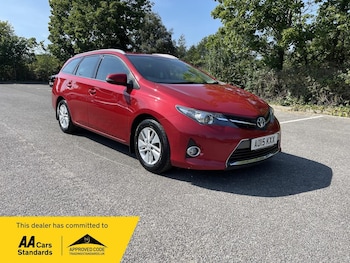 Used Toyota Auris 2015 for sale - 79145810: Photo