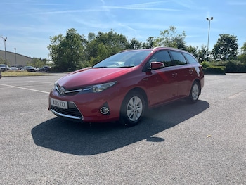Used Toyota Auris 2015 for sale - 79145810: Photo