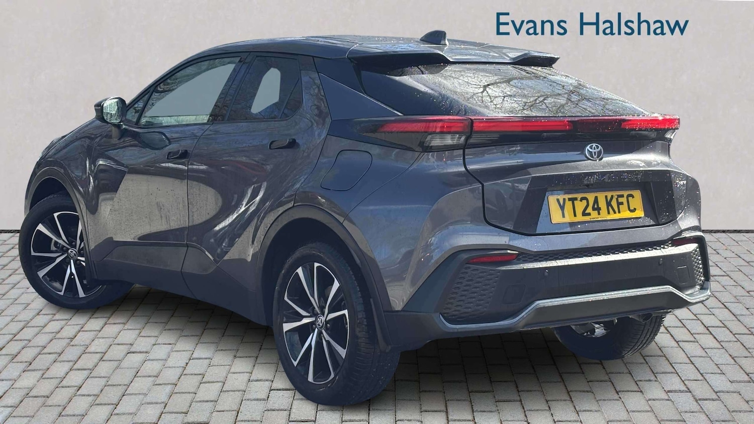 Used Toyota C-HR 2024 for sale - 78104827: Photo 3