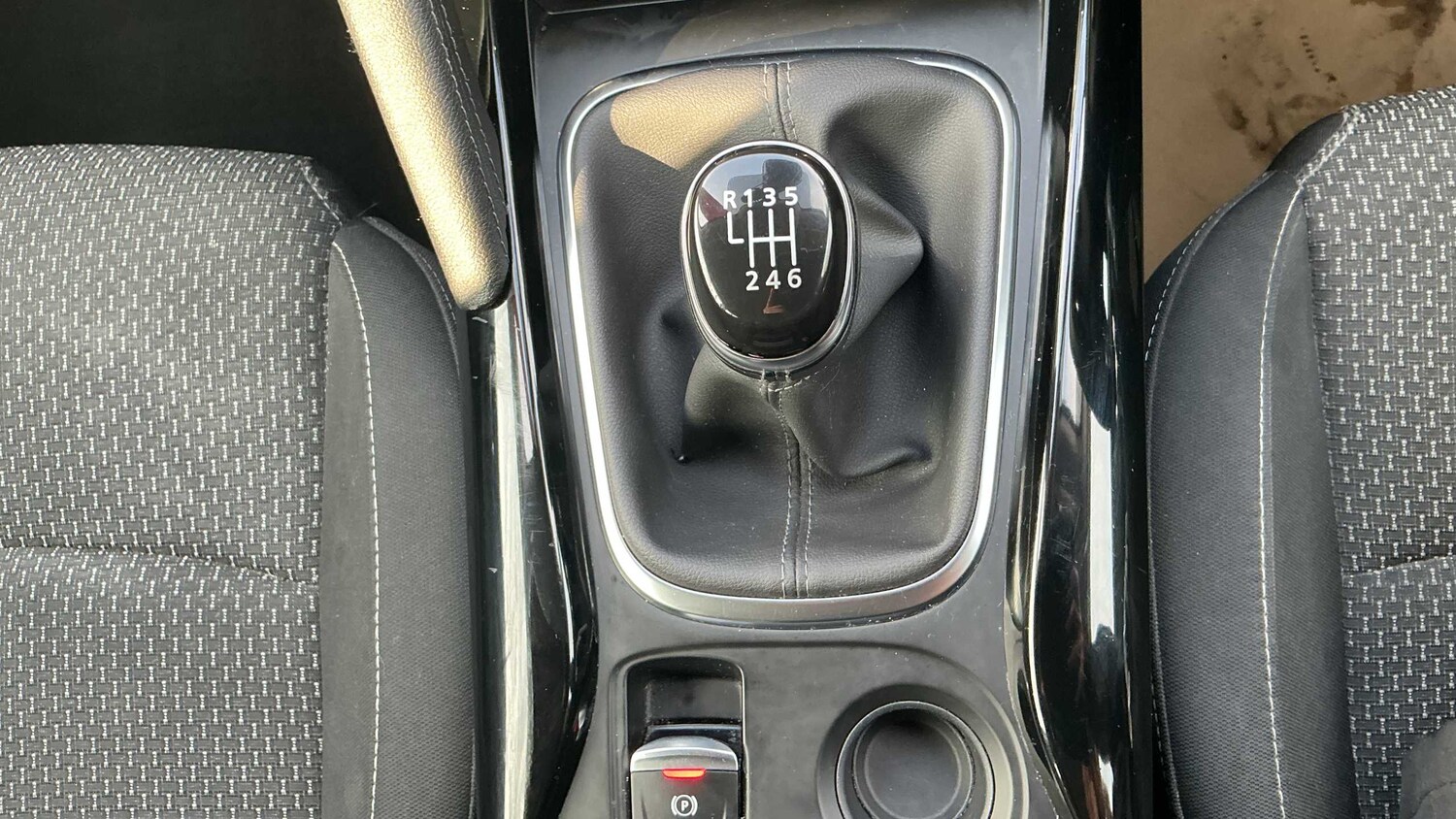 Used Renault Kadjar for sale - 77860546: Photo 24