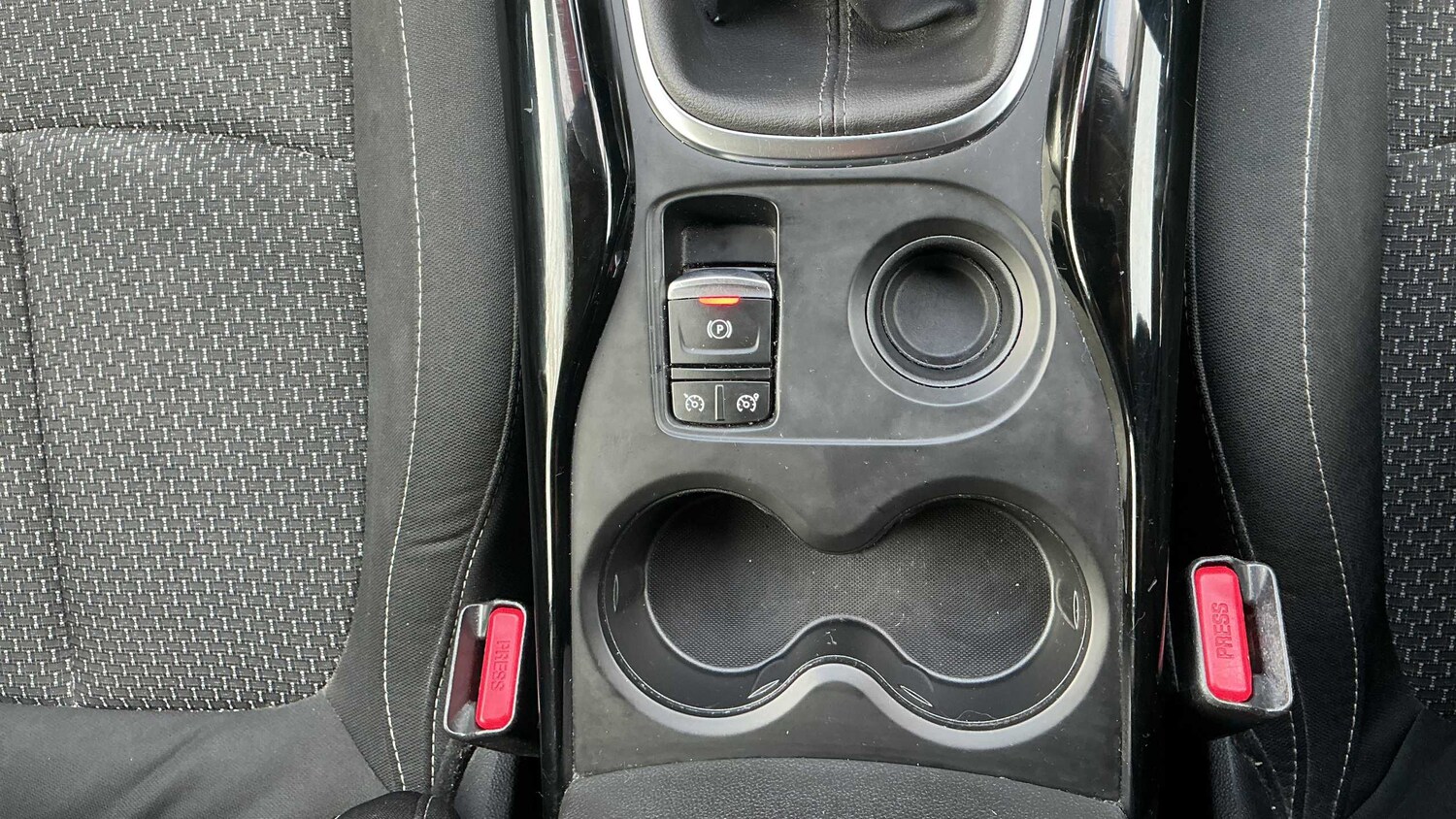 Used Renault Kadjar for sale - 77860546: Photo 25