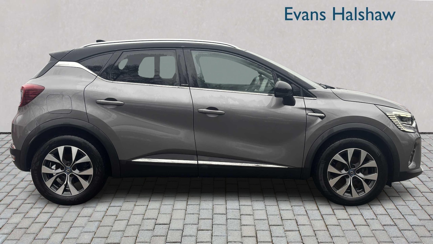 Used Renault Captur 2021 for sale - 77858695: Photo 3