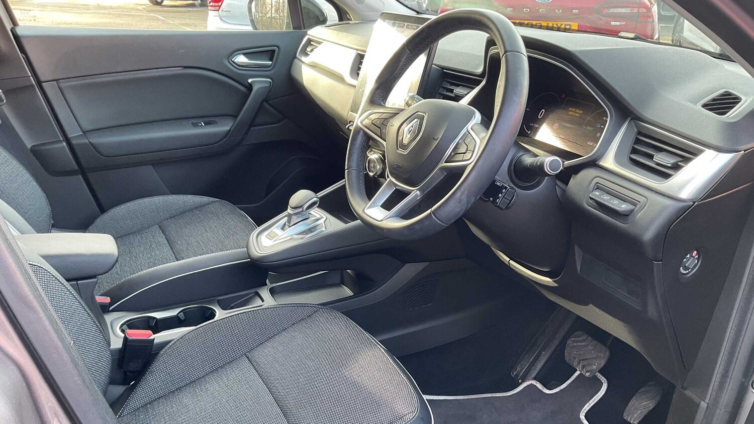 Used Renault Captur 2021 for sale - 77858695: Photo 8