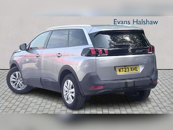 Used Peugeot 5008 2023 for sale - 78732202: Photo