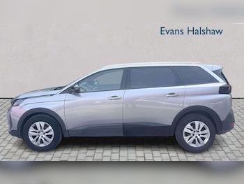 Used Peugeot 5008 2023 for sale - 78732202: Photo