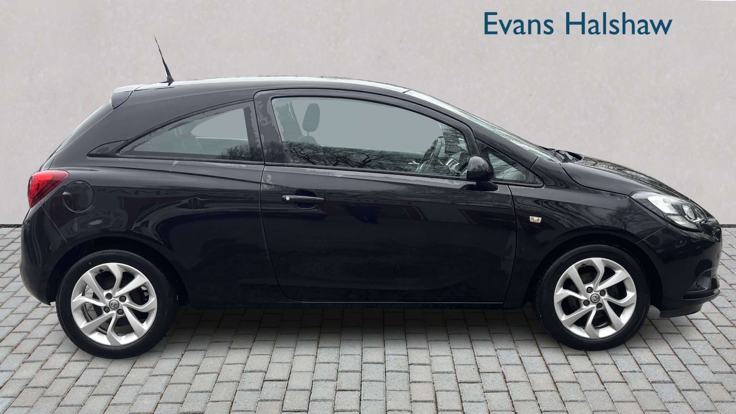 Used Vauxhall Corsa 2015 for sale - 78104299: Photo 3