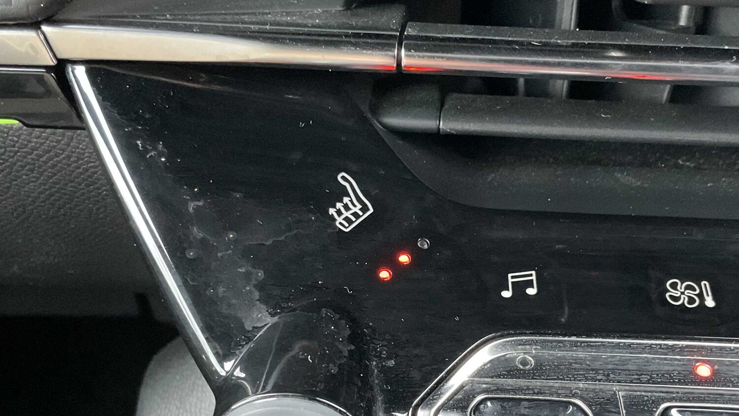 Used Peugeot 2008 for sale - 77862091: Photo 19