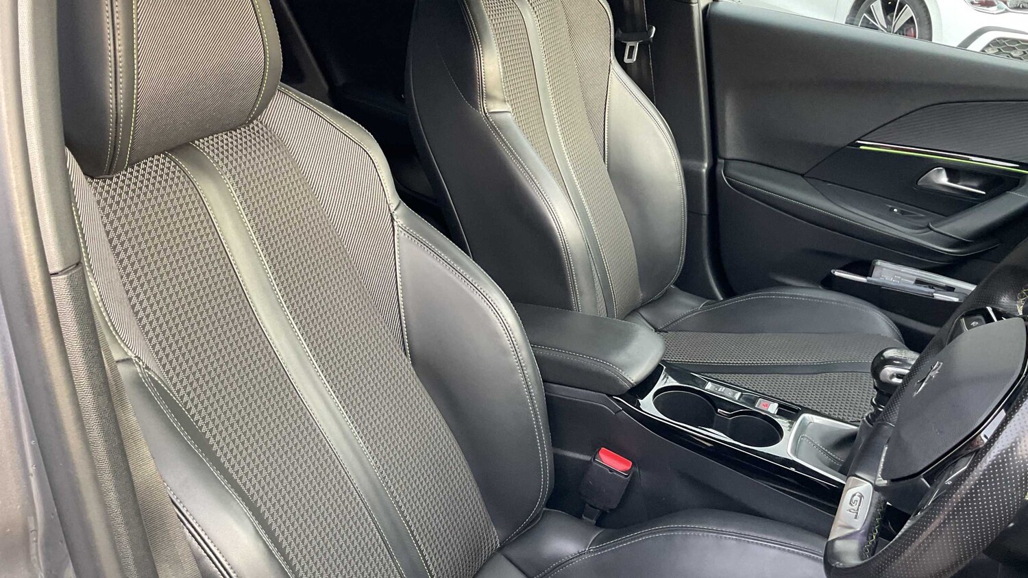 Used Peugeot 2008 for sale - 77862091: Photo 26