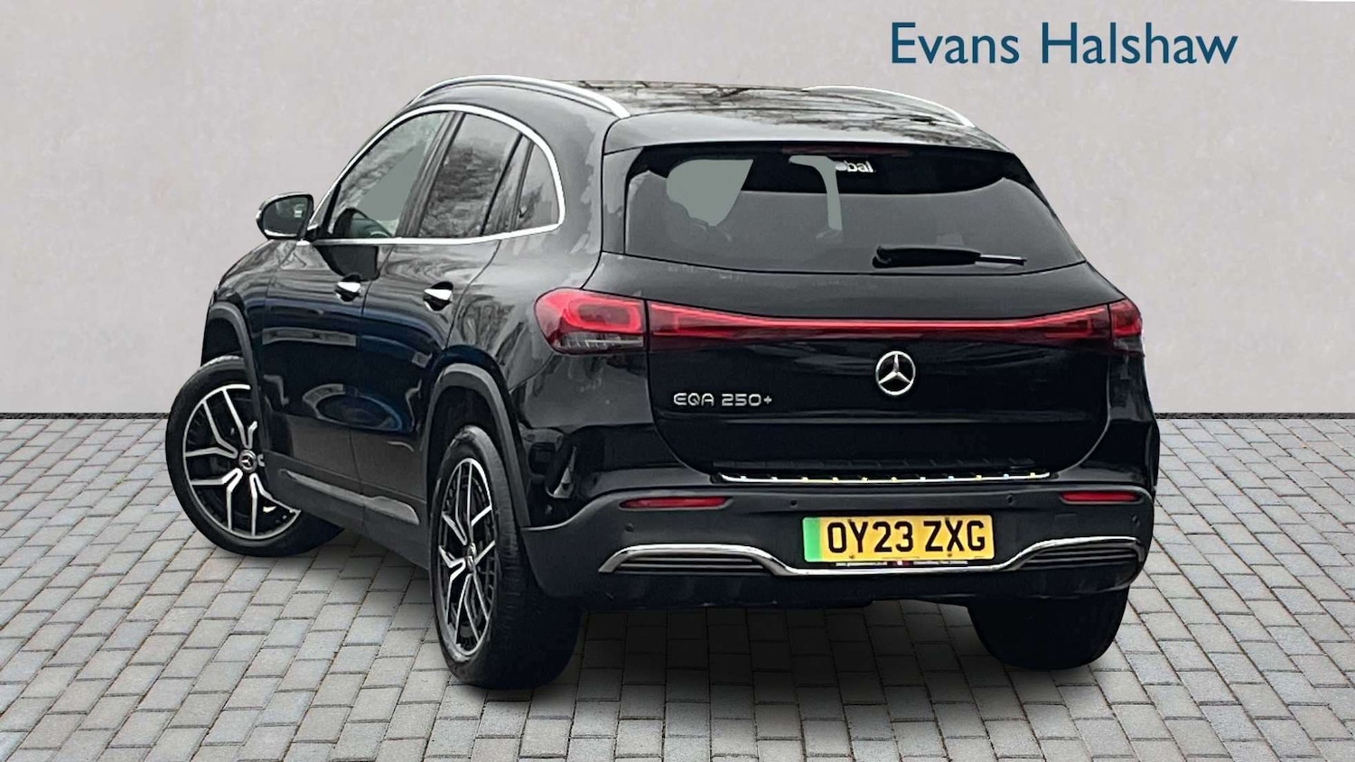 Used Mercedes-Benz EQA 2023 for sale - 78052409: Photo 2