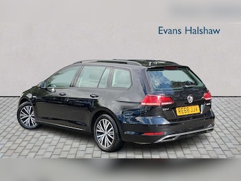Used Volkswagen Golf 2018 for sale - 79604533: Photo