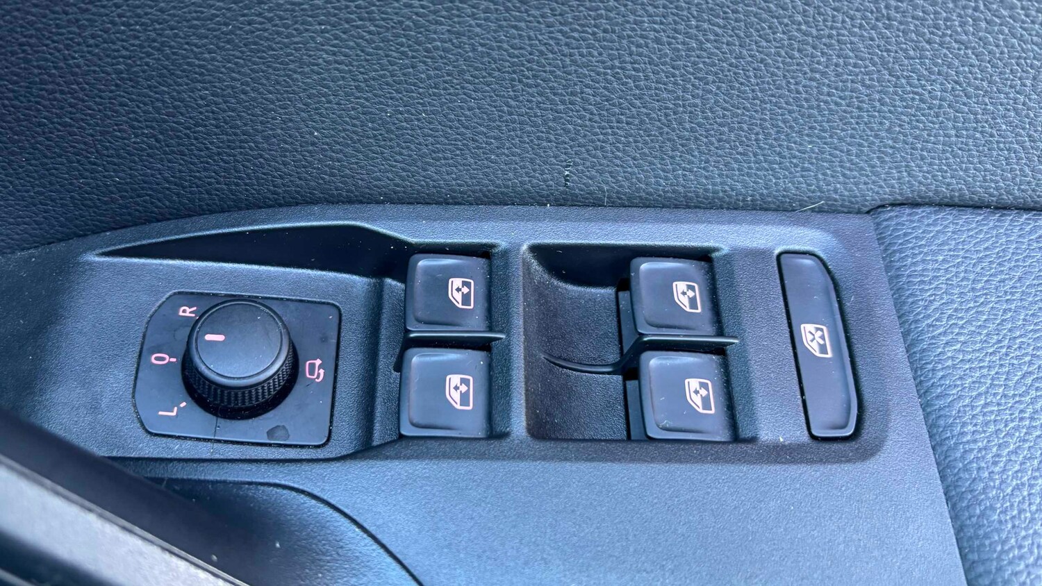 Used SEAT Arona for sale - 77860669: Photo 24