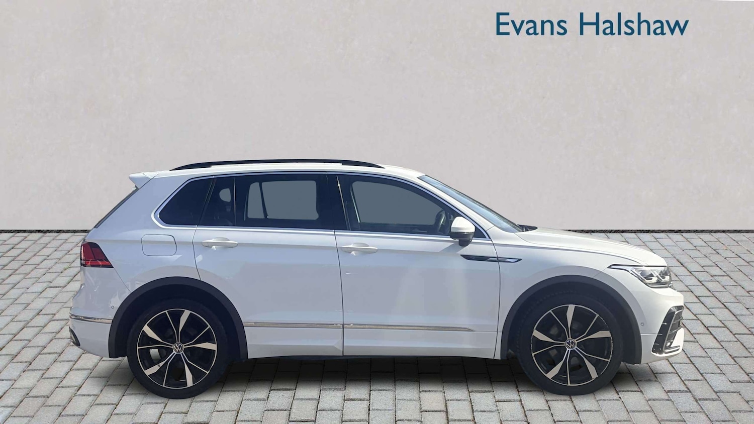 Used Volkswagen Tiguan 2022 for sale - 78173649: Photo 4