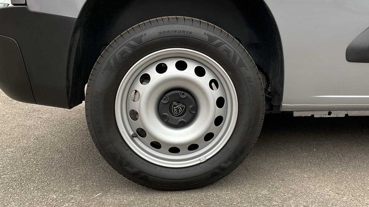 Used Peugeot Partner 2025 for sale - 77858979: Photo 10