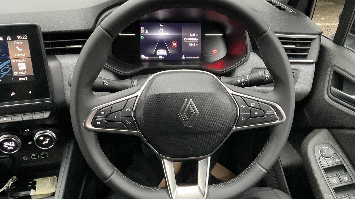 Used Renault Clio 2025 for sale - 77858228: Photo 15