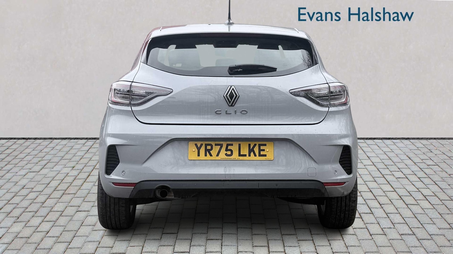 Used Renault Clio 2025 for sale - 77858228: Photo 5