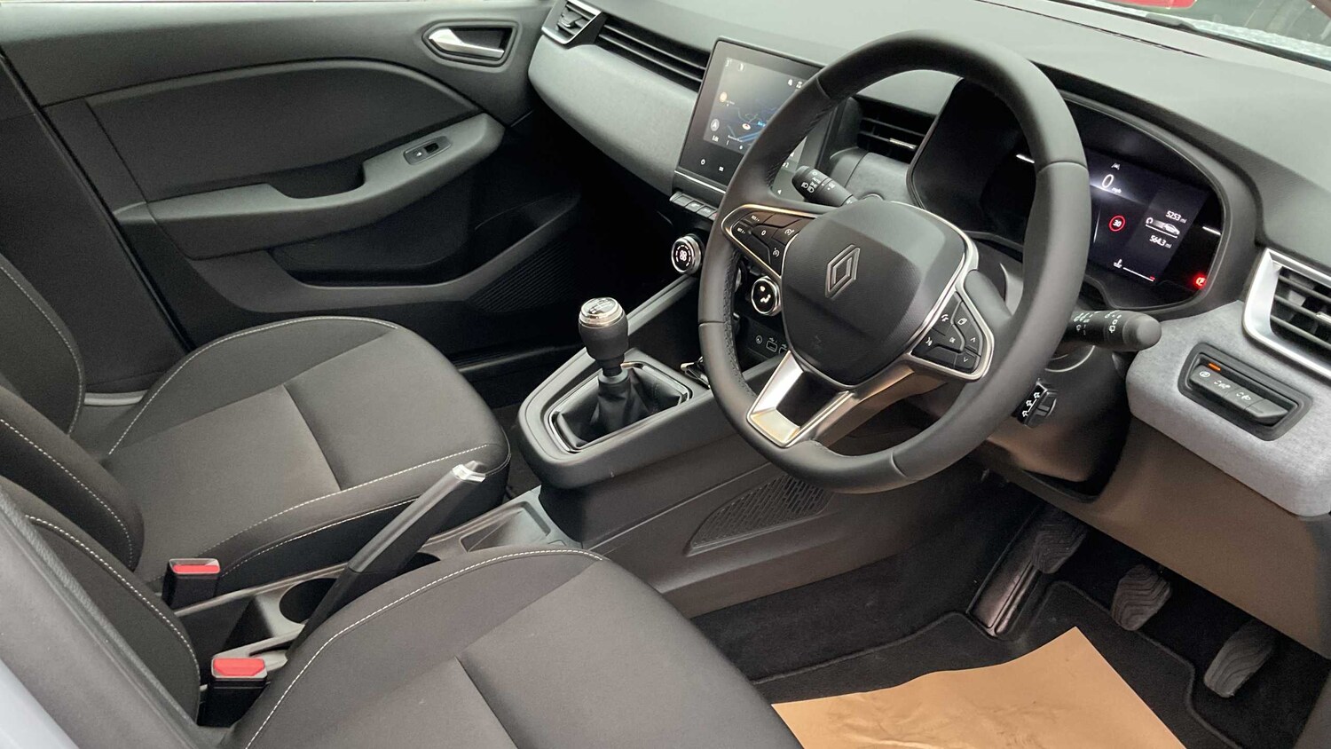 Used Renault Clio 2025 for sale - 77858228: Photo 7