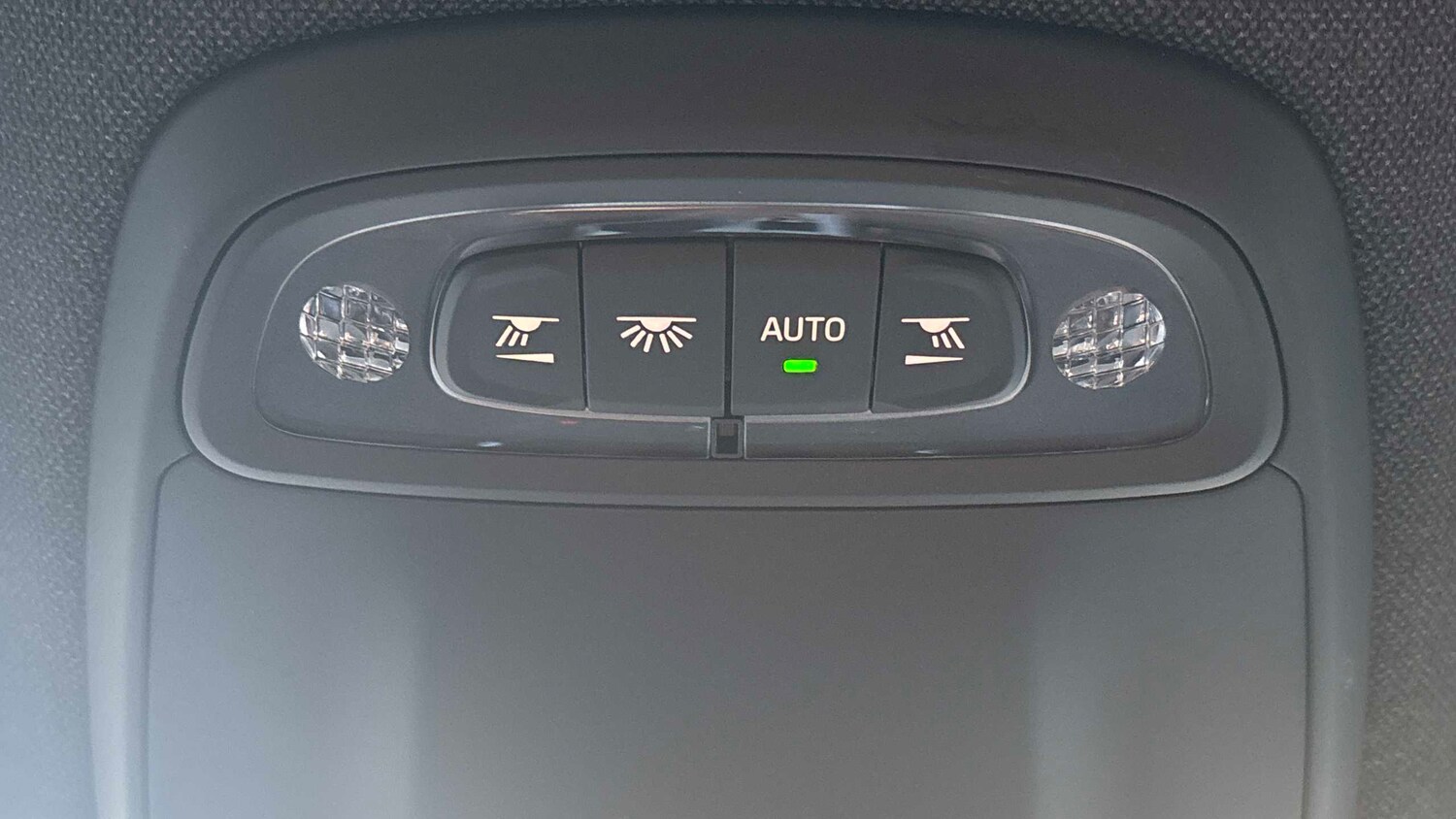 Used Volvo XC40 for sale - 77859054: Photo 23