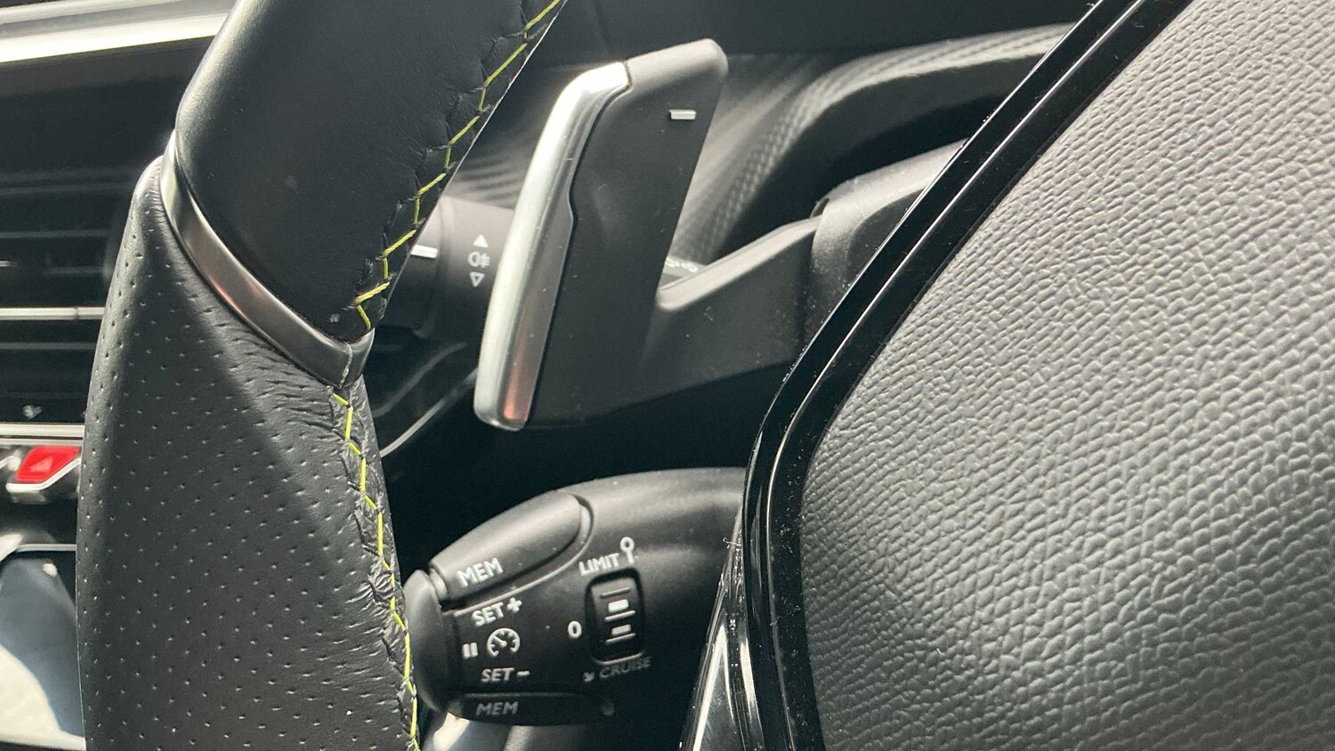 Used Peugeot 208 2022 for sale - 77856373: Photo 15